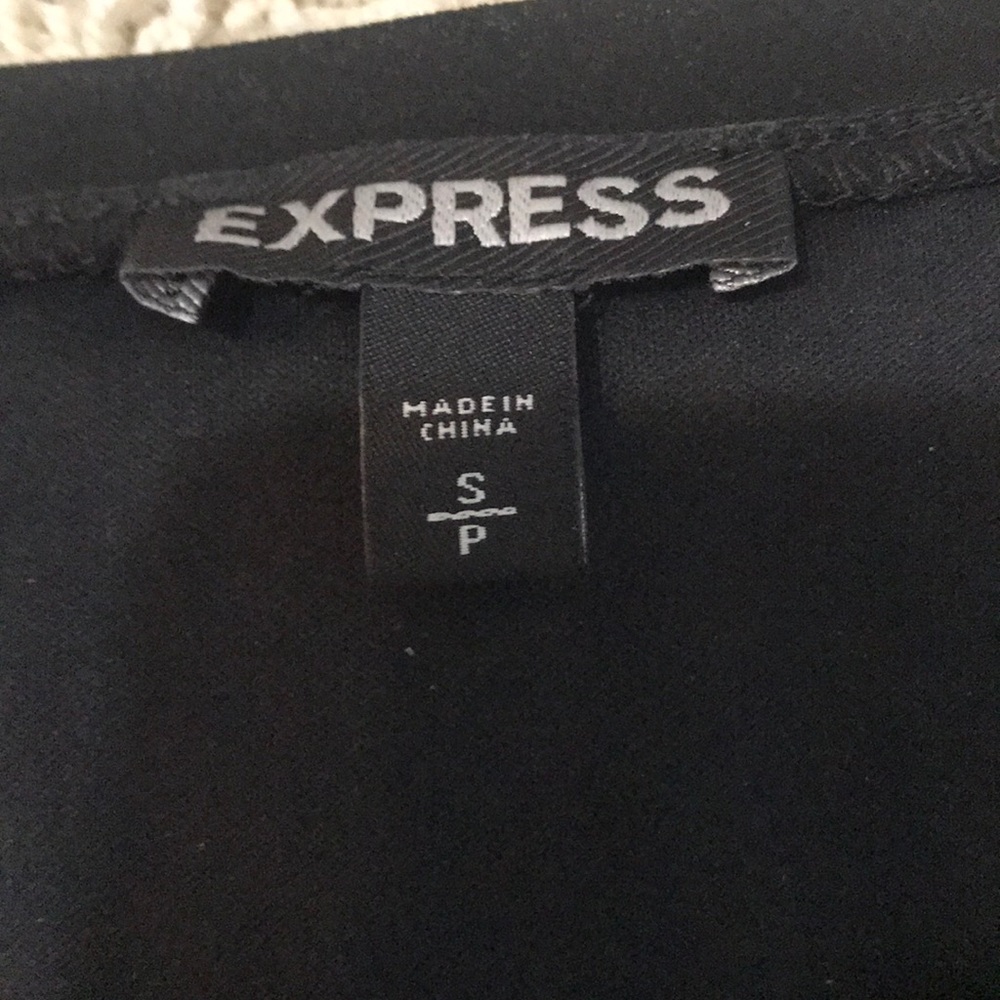 Express Top - Picture 4 of 4